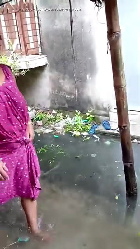 Desi grilfrend ke sath injoy outdoor