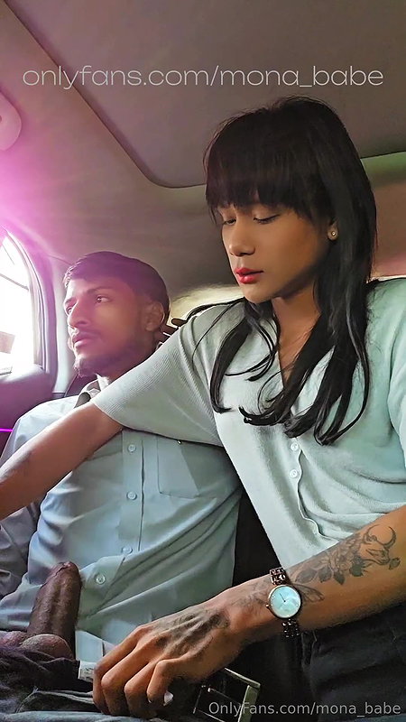 Desi shemale mona babe blowjob and Ass fuck in car