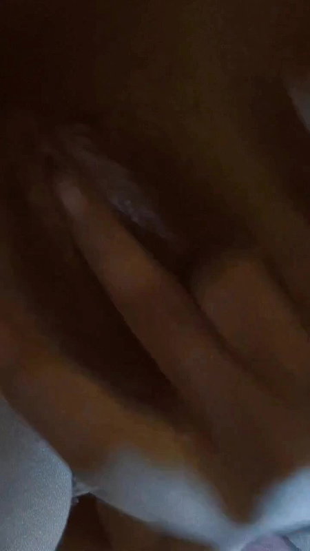 Desi big boobie bhabhi fingring nude