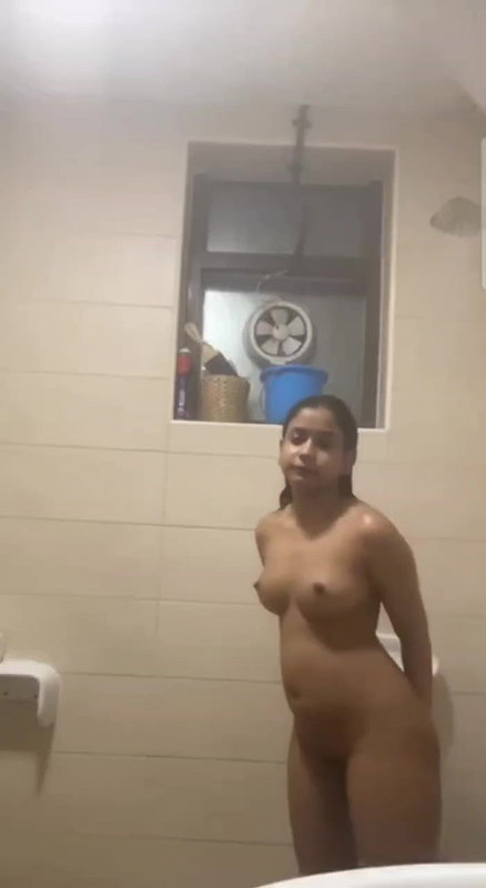 Horny girlfriend taking bath fingering pussy for bf in bathroom and others clips