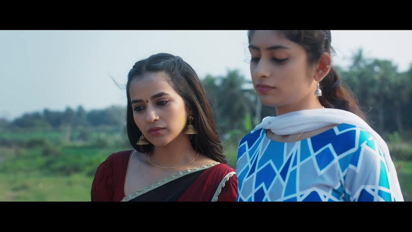 Komalee Prasad Hot Navel,Ass,Boob Seducing Song 2- Sasivadane 2025