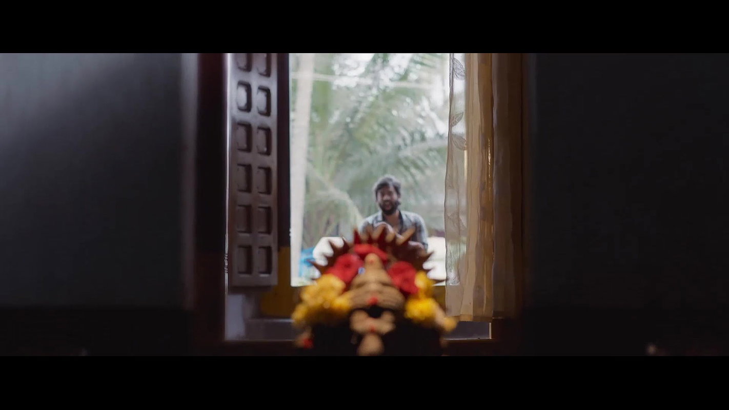 Komalee Prasad Hot Navel,Ass,Boob Seducing Song 3- Sasivadane 2025