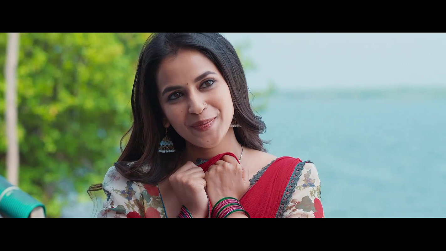 Komalee Prasad Hottest Navel,Ass,Boob Seducing Song 1- Sasivadane 2025