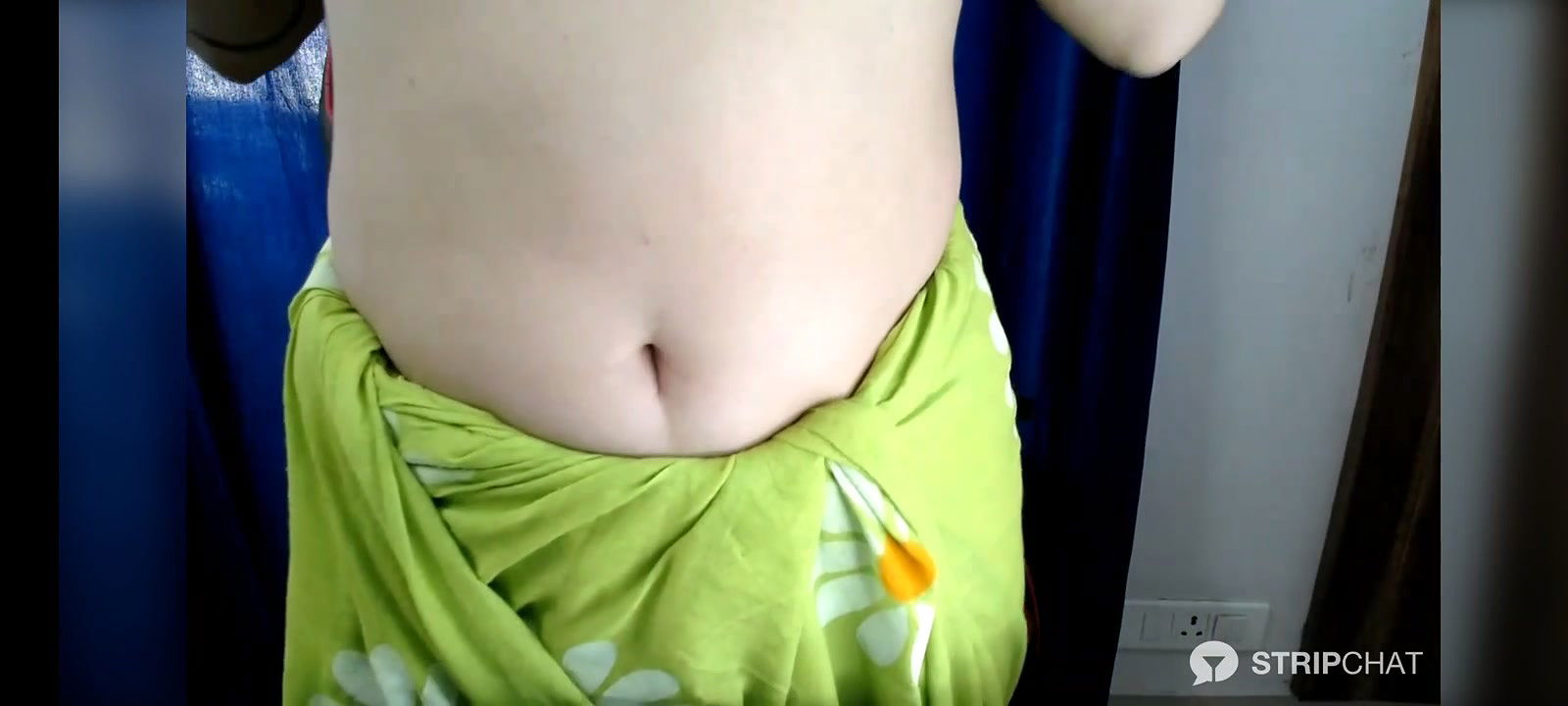 Niya sexy model boobs pressing hard with little oiling strip