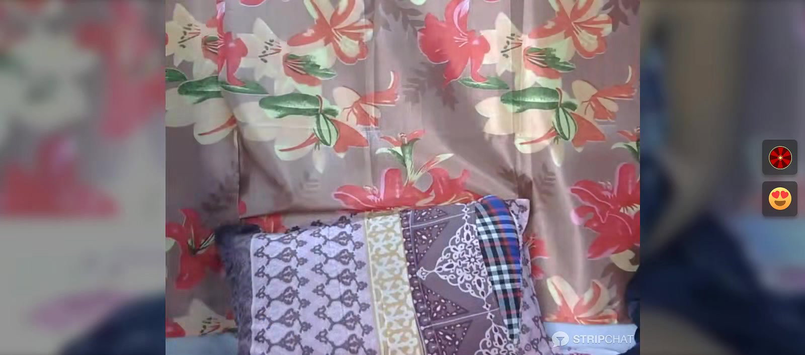 Hot girl in black saree showing her boobs