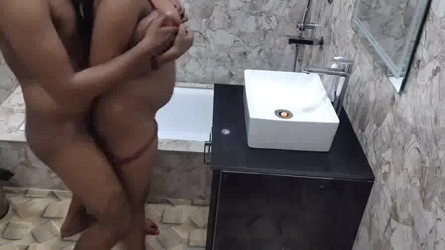 Busty Bhabi BJ in Bathroom with Lover Play