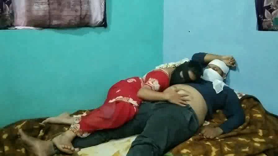 Married Bhabi Honeymoon Fuck