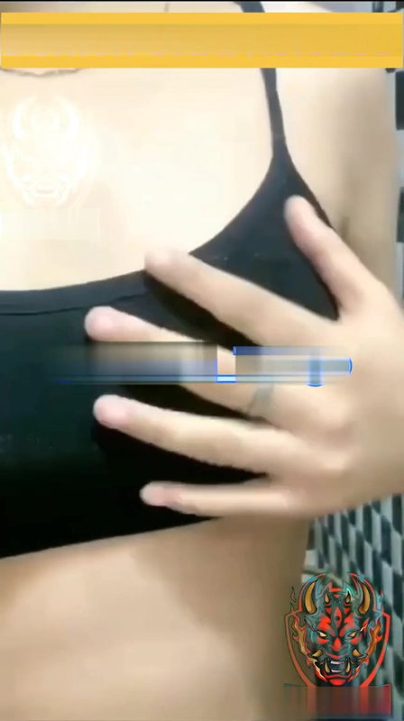 Cute Tango Moon Boob Show and Pubes on Live With Full Face