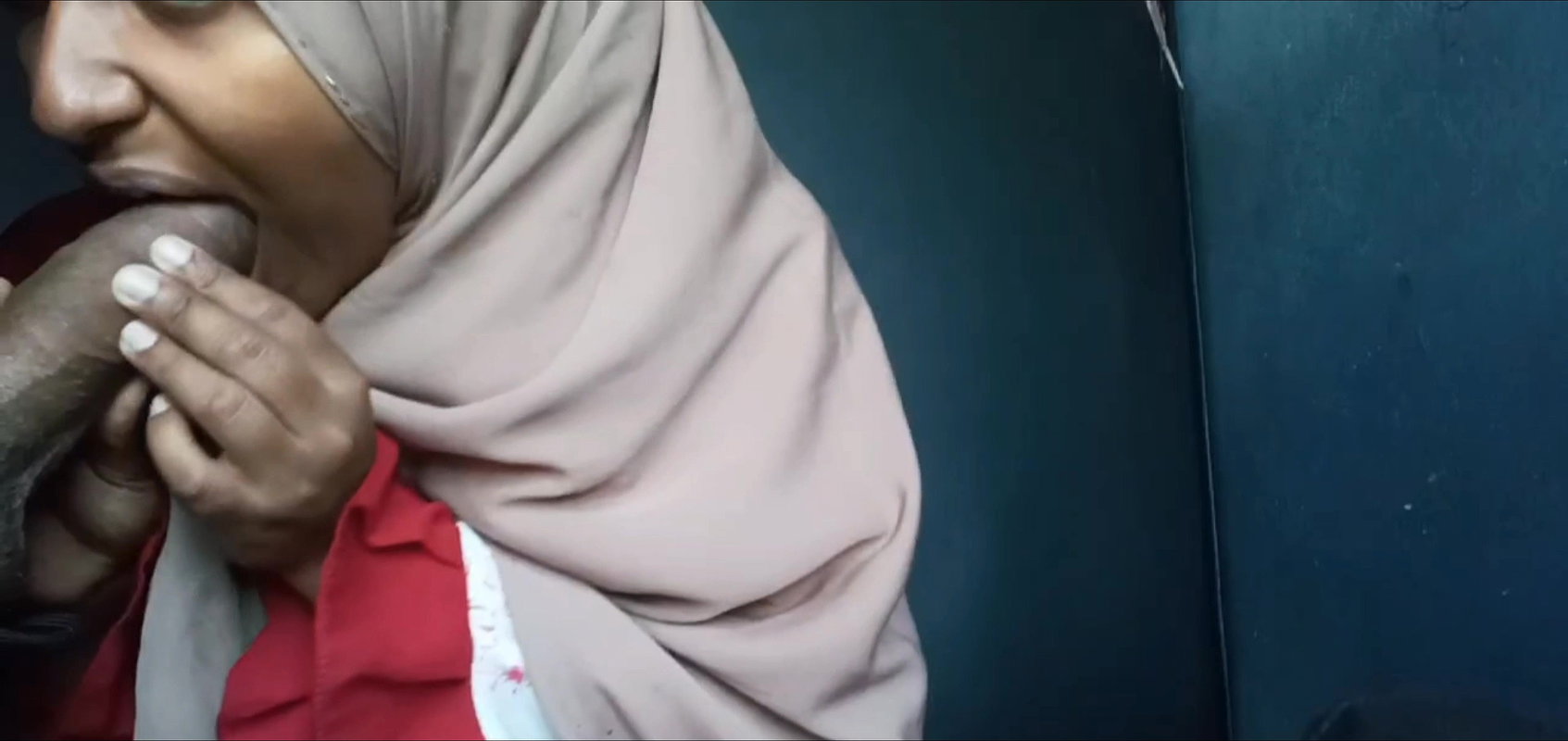 Hijabi girl sucking and ass fucking with lover