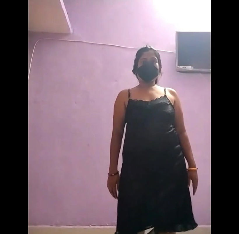 Hothoney90-stripchat-ticket-show