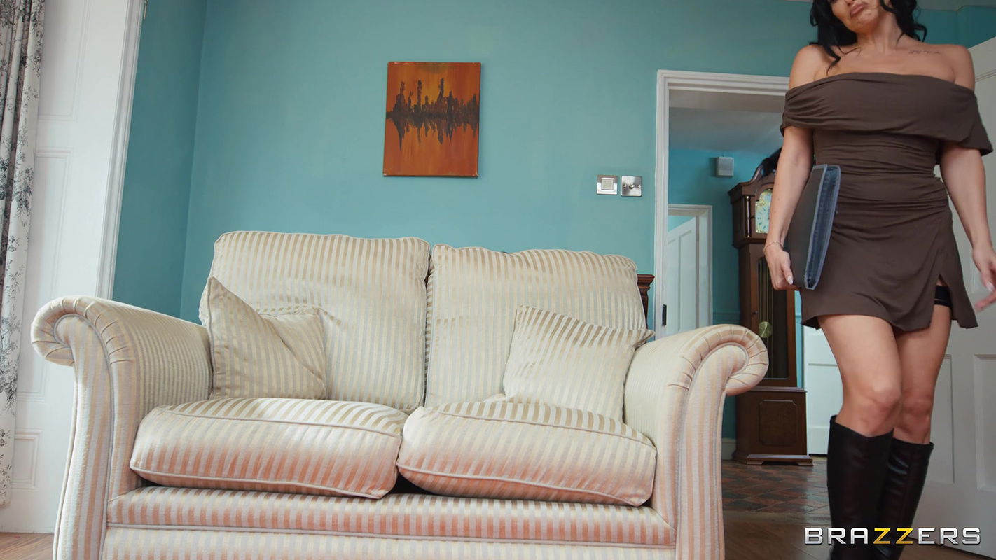 Brazzers Exxtra with Clea Gaultier in French Lessons