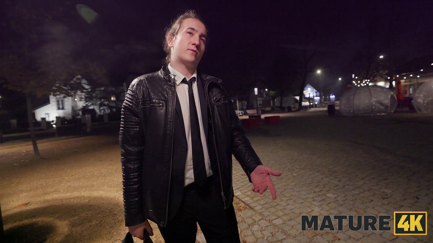 Mature 4K with Amuse Adore in Accidental fake agent