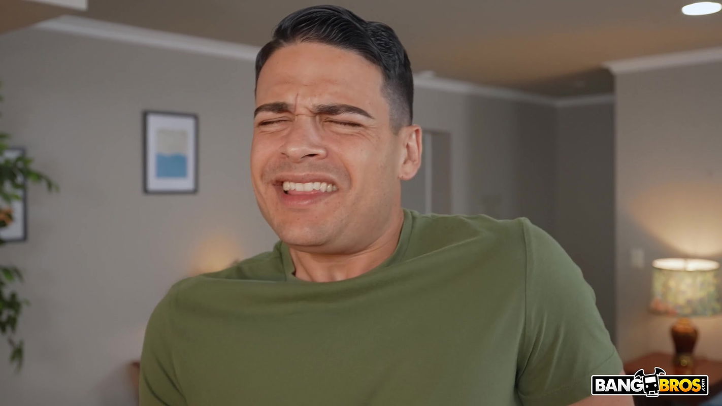 Mom Is Horny with Lily Lane in Jerking Off To My Stepmom