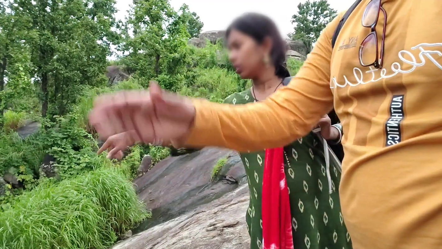 College girl came to roam with your boyfriend – told the family to go to college – Outdoor Forest Village Bhabhi Sex Full Night