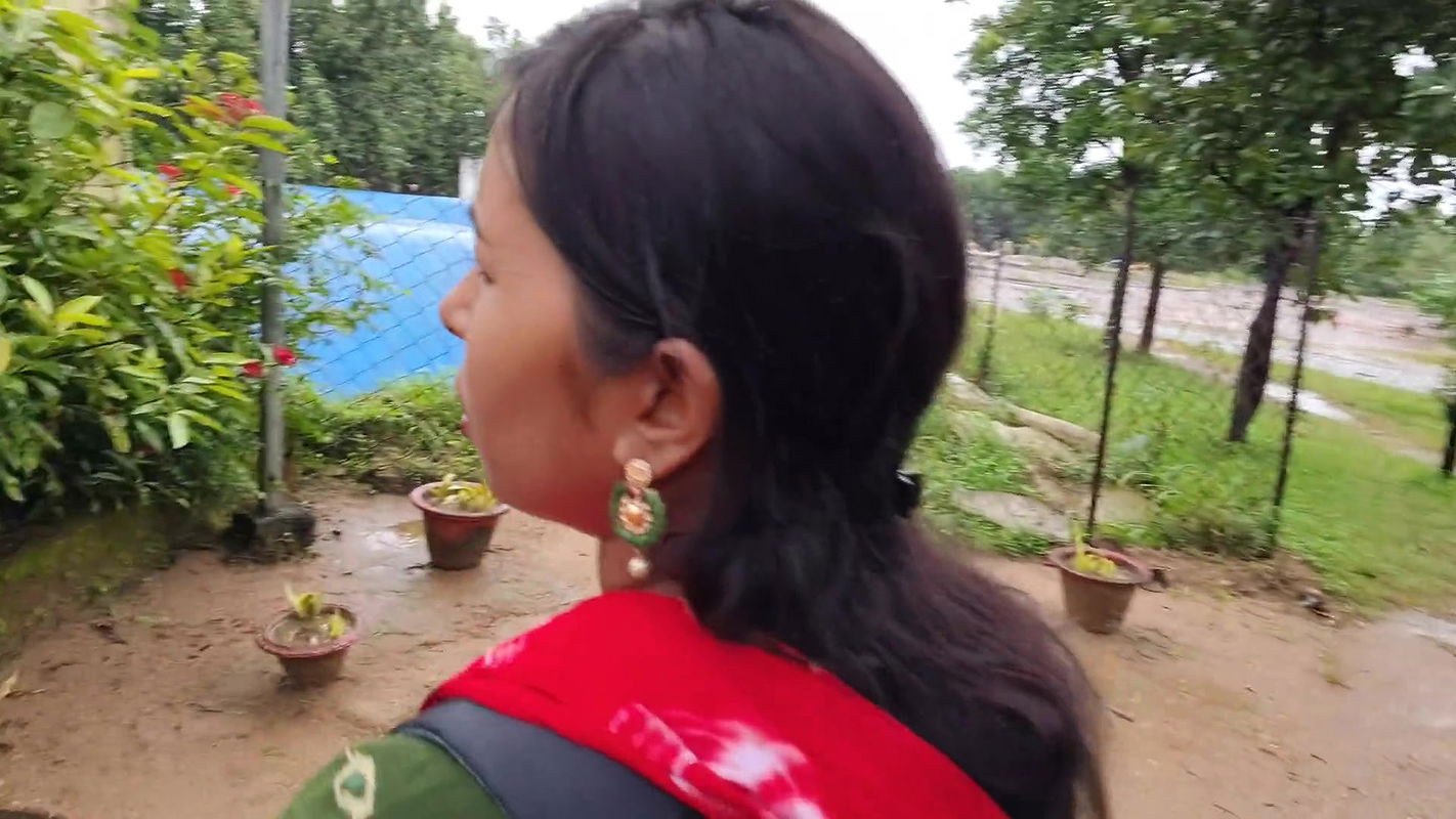 Sali and brother-in-law went to the park to roam – brother-in-law you took sister-in-law for a walk, then sister-in-law became happy and made brother-in-law happy