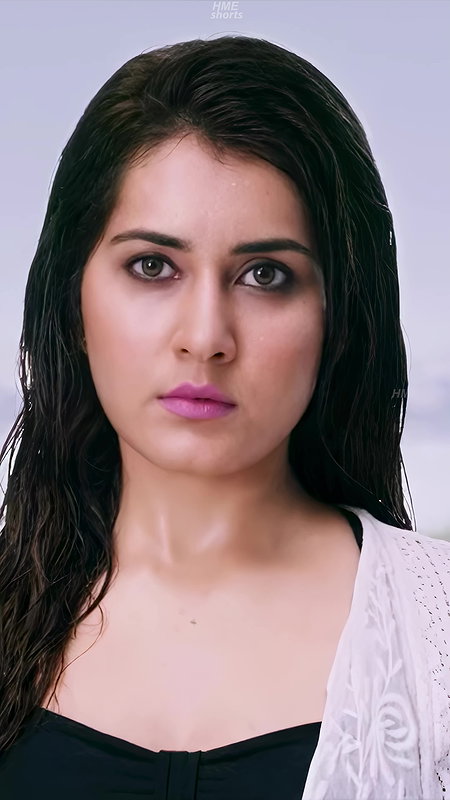 Raashii_Khanna_in_Black_Bikini