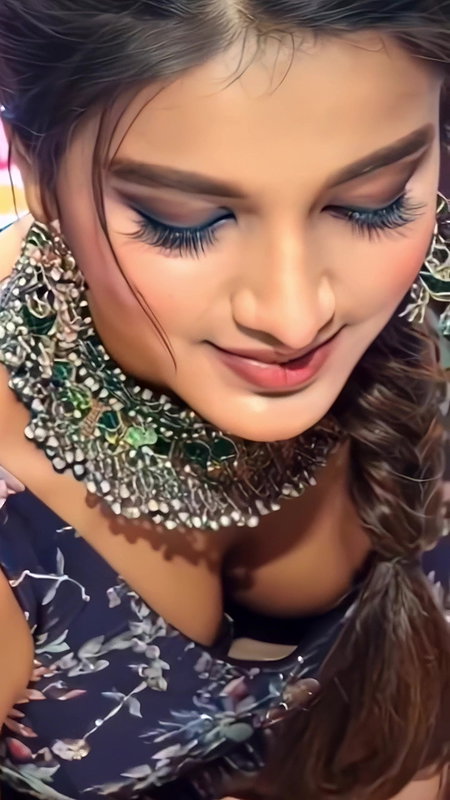 NIDHI AGARWAL YUMMY AMPLE CLEAVAGE TEASE HQ VIDEO2