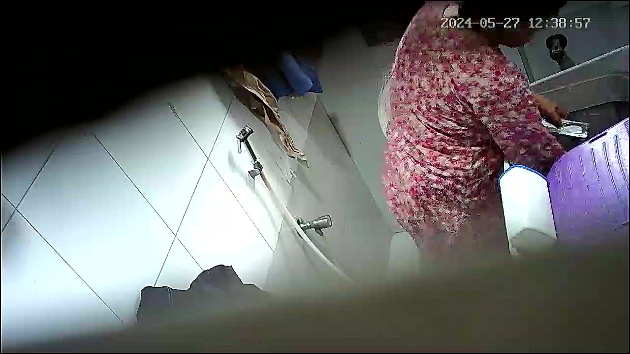 Busty Wife Hidden Cam Bathroom 12vids 7pics Total One hour length videos 26