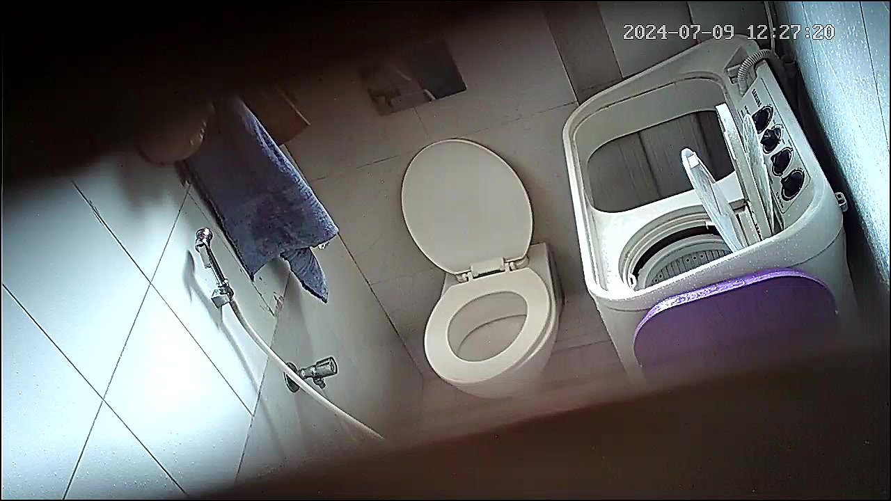 Busty Wife Hidden Cam Bathroom 12vids 7pics Total One hour length videos 29