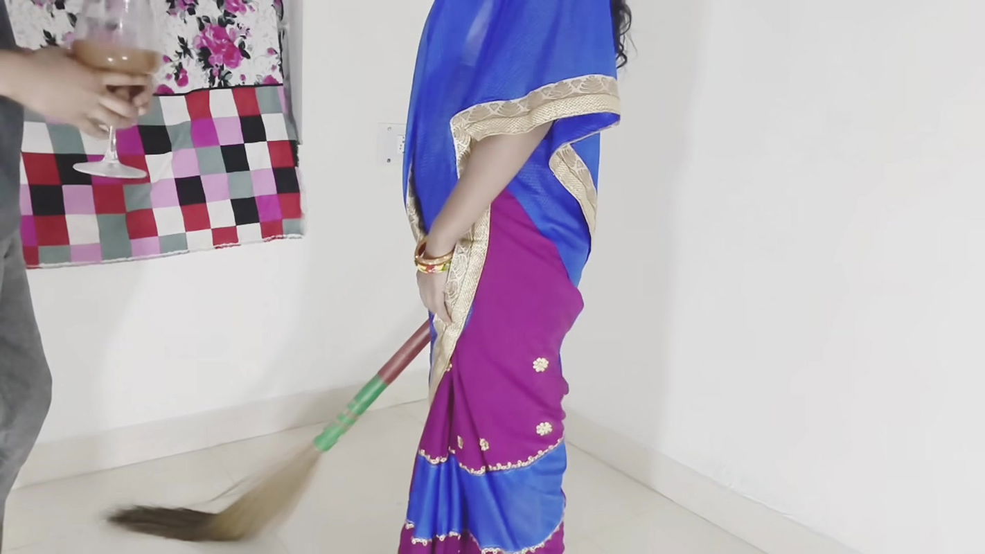 Bhabhi ne pakada .sex stepsisterinla full sex