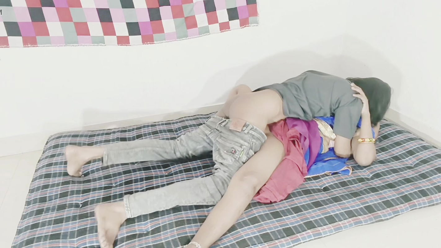 Bhabhi ne pakada .sex stepsisterinla full sex