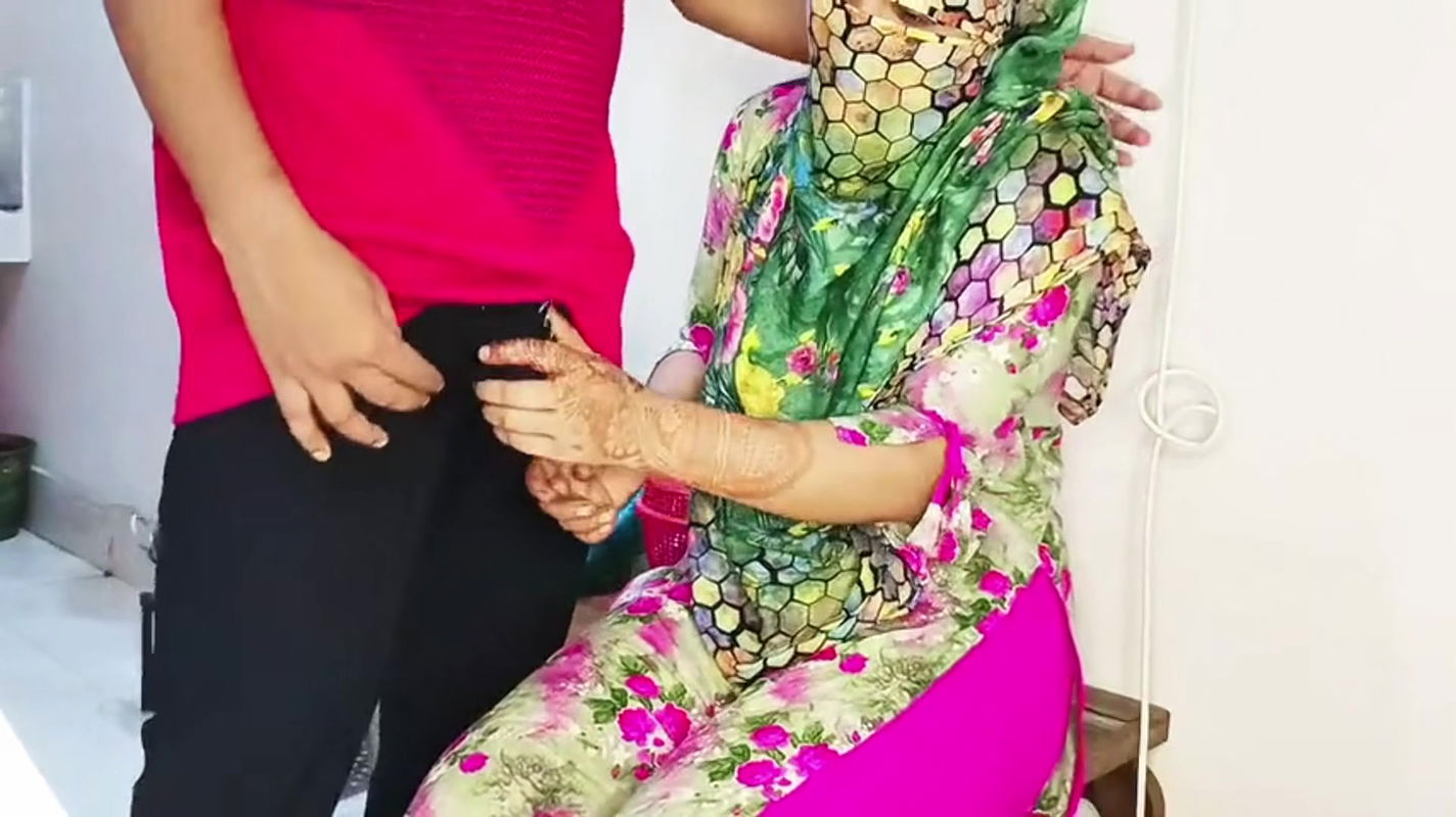 Desi village girl first time fuck – tight pussy big cock – indian teen suman