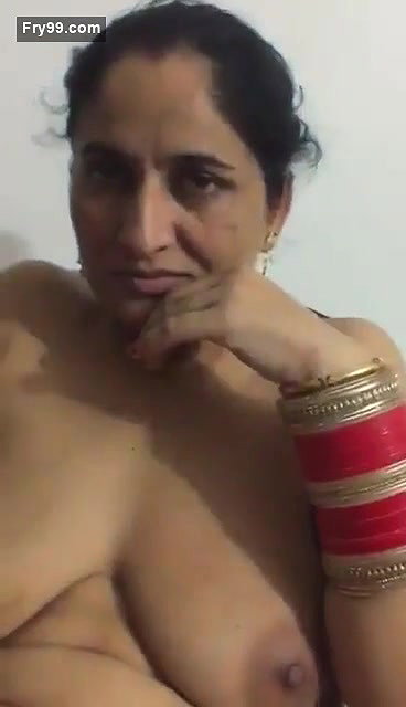 Punjaban bhabhi with lover