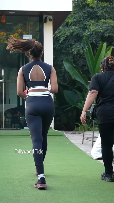 DIMPLE HAYATHI CURVY BABE SEXY FIGURE TEASE