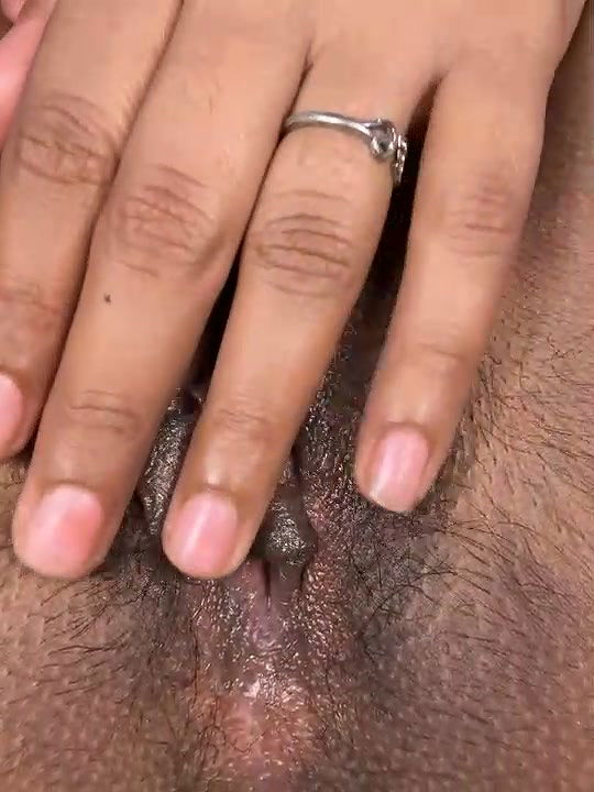 Indian hot model Pussy closeup and vibrator in pussy