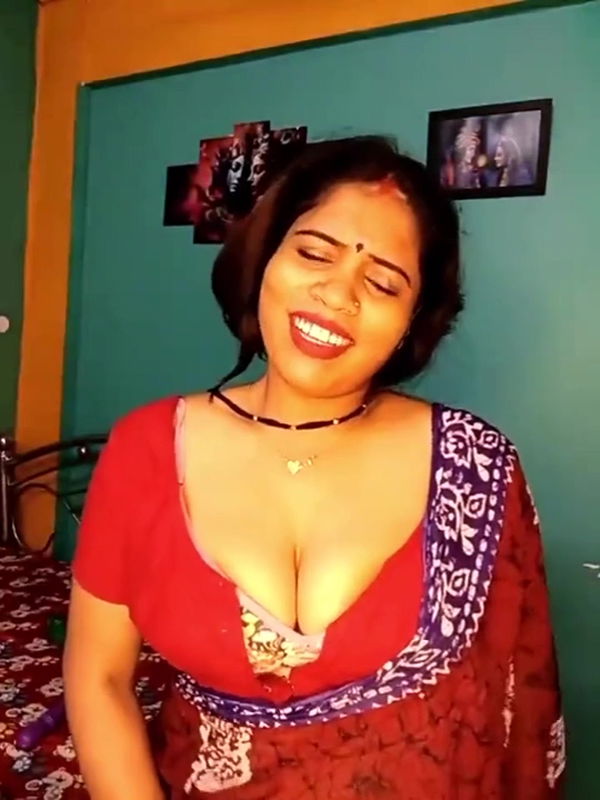 Indian horny wife fingering