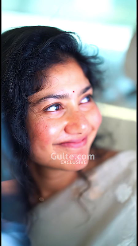 SAI PALLAVI GLAM BABE YUMM FACE CARD HQ VIDEO