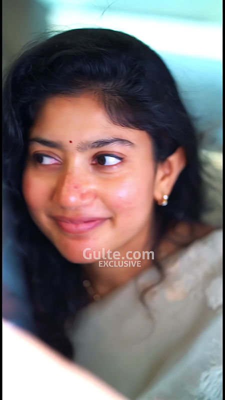 SAI PALLAVI GLAM BABE YUMM FACE CARD HQ VIDEO