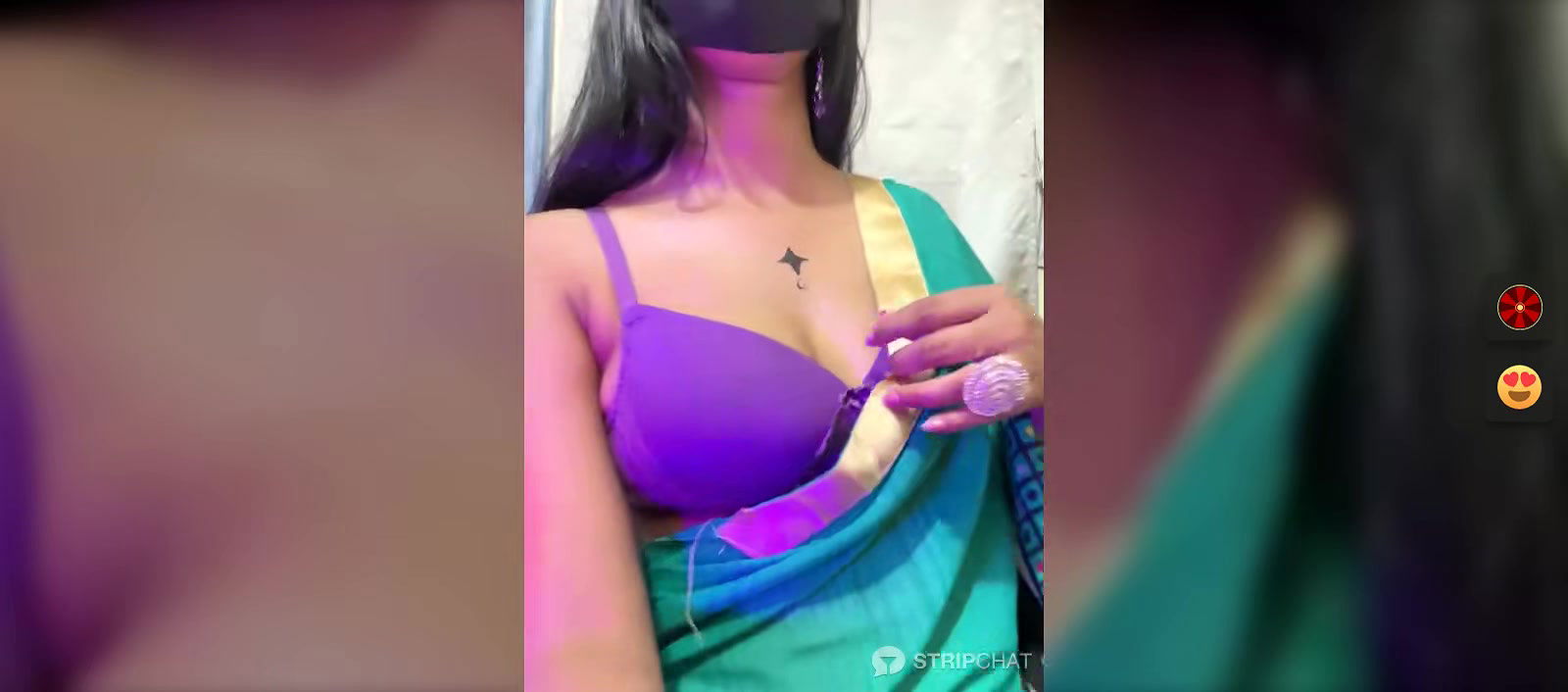 DUSKY GIRL in saree showing her hot body
