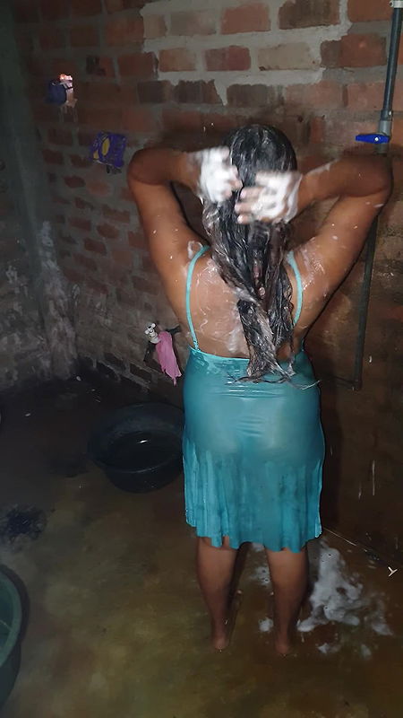 Slutwife Hot Bath at the Bathroom