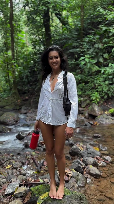 KATHI SEXY MODEL FIGURE TOO SEXY TEASE IN JUST A TOP 22