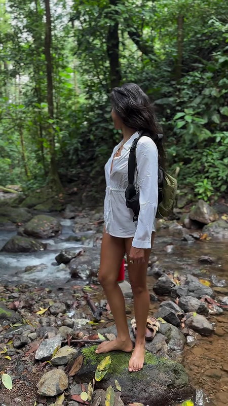 KATHI SEXY MODEL FIGURE TOO SEXY TEASE IN JUST A TOP 22