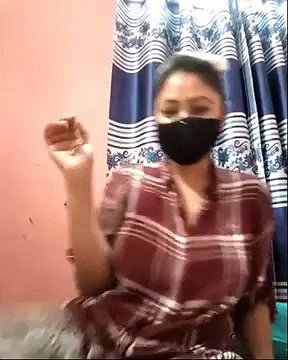 Riya hot boobs show2