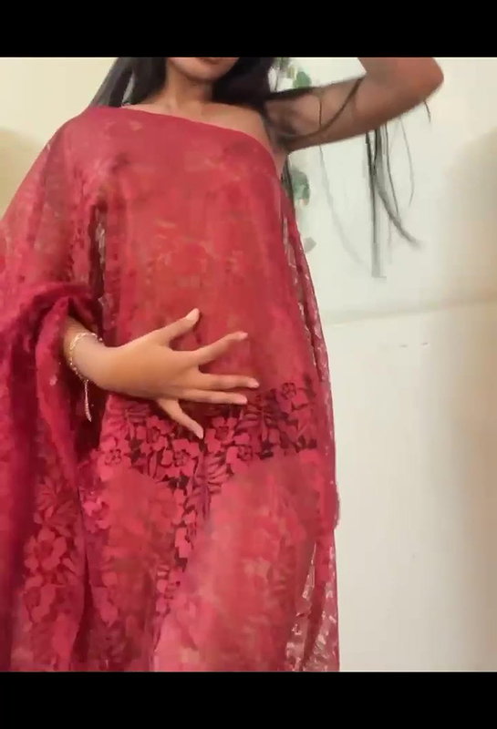 DESI WILD BHABHI LOVES TO UNDRAPE HER SAREE JUICY STRIP 22