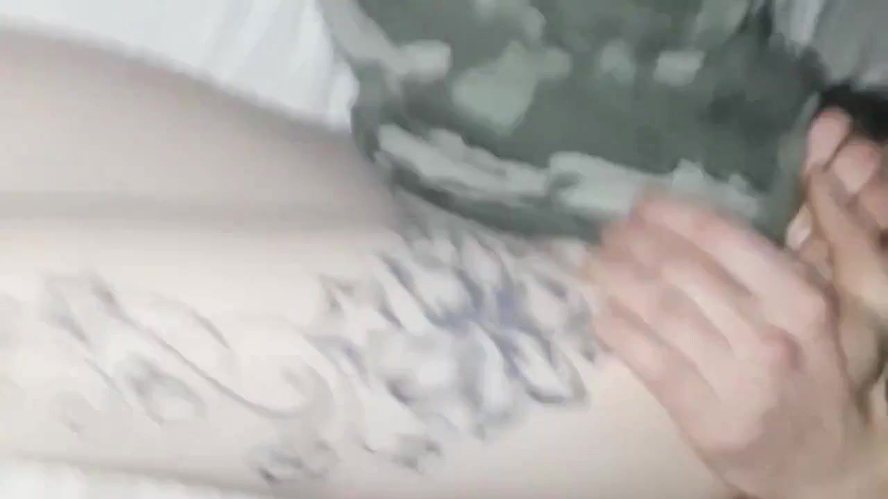 Cuckold BF Shares Hot GF with Black Cock_d96f3f91