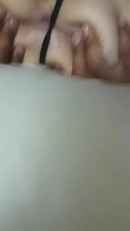 CUCKOLD REALE – Marito cornuto sottomesso accompagna moglie dallamante_1dfe2cbd