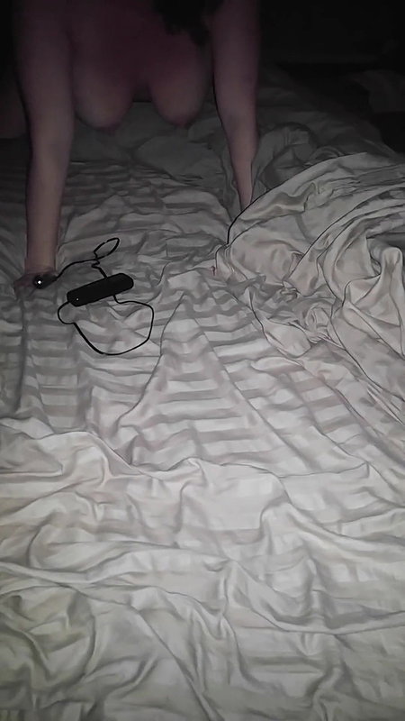 Cuckolding my boyfriend while he plays VR_c2e18ad1