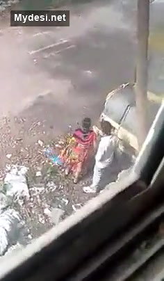 Aunty in saree Outdoor Quikie