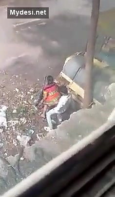 Aunty in saree Outdoor Quikie