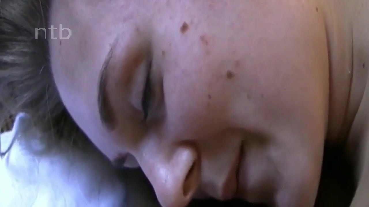 My cuckold loves to record videos of his hot wife_43a0c191