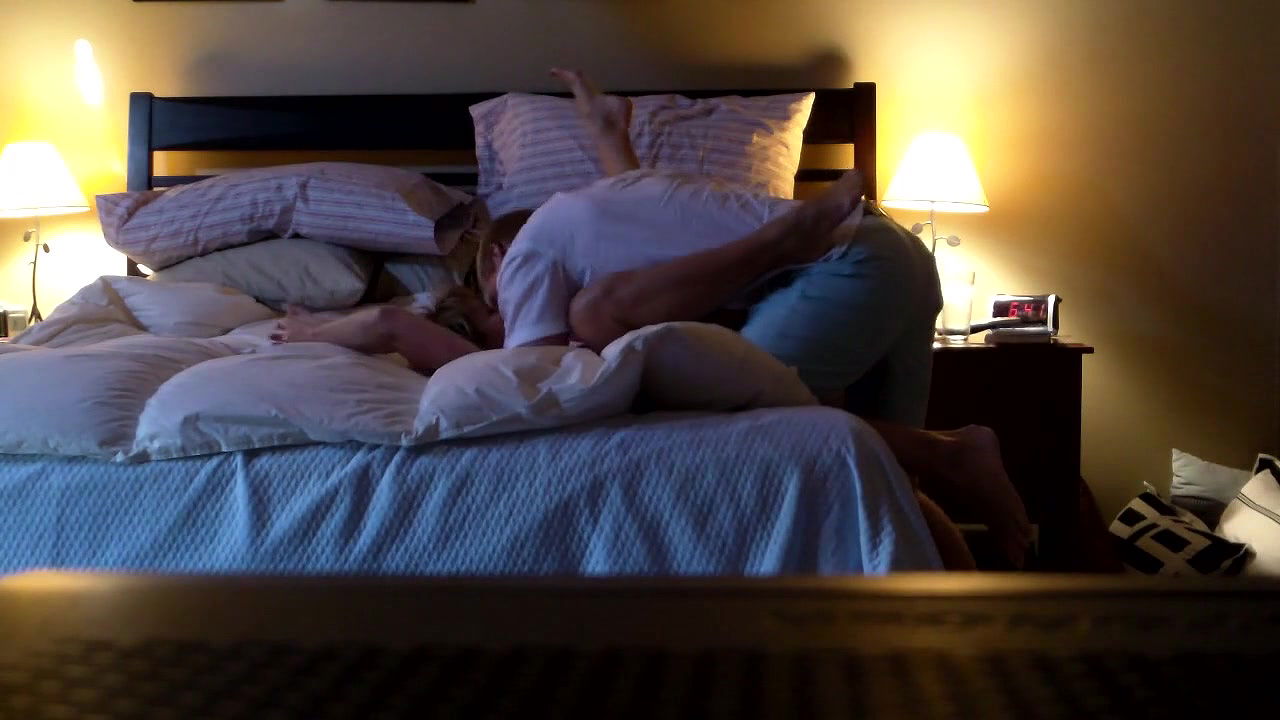 My Girlfriend fucks a Stranger in Public Beach Shower POV Snapchat Cuckold_0fd19e07