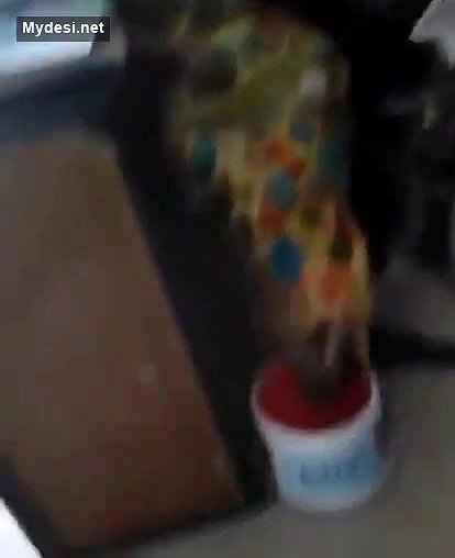 Aunty in Shop showing boobs to Shop Owner