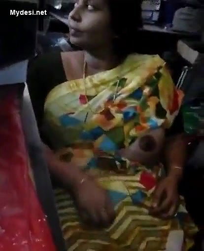 Aunty in Shop showing boobs to Shop Owner