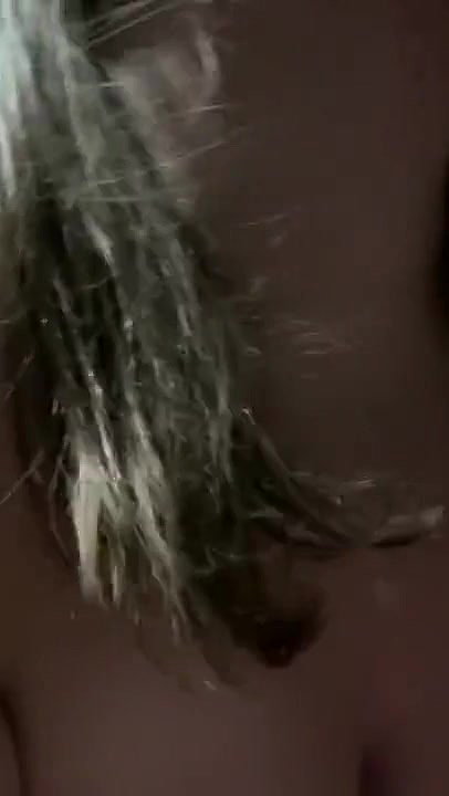 persuaded a friend to make a video for her cuckold husband_ccde2c4c