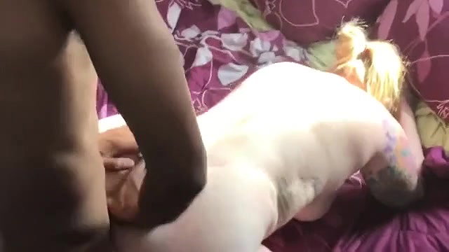 Teen cuckolds outside for cumshot_b497d11a