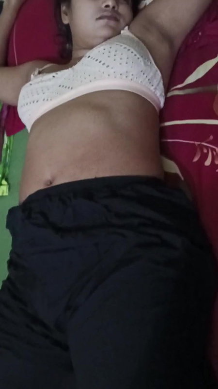 Beautiful Village Girl Showing Boobs on Video Call Includes Multiple Clips 29